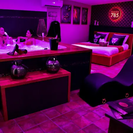 Couette-café D Hôtes Indépendante Jacuzzi Cave Bar 785