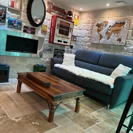 785 Jacuzzi Sauna Oda ve Kahvaltı Montauban