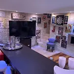 785 Jacuzzi Sauna Bed & Breakfast 4*