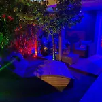 785 Jacuzzi Sauna Bed & Breakfast 4*
