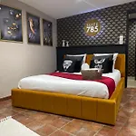 785 Jacuzzi Sauna