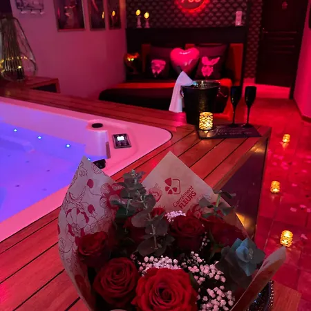 فندق مبيت وإفطار 785 Jacuzzi Sauna