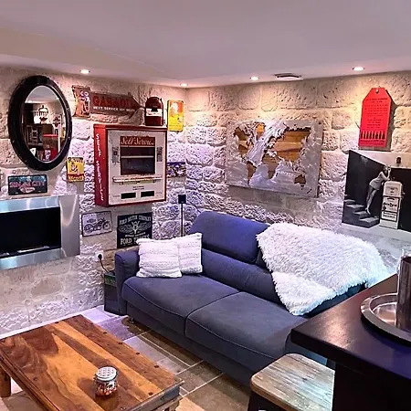 785 Jacuzzi Sauna Montauban