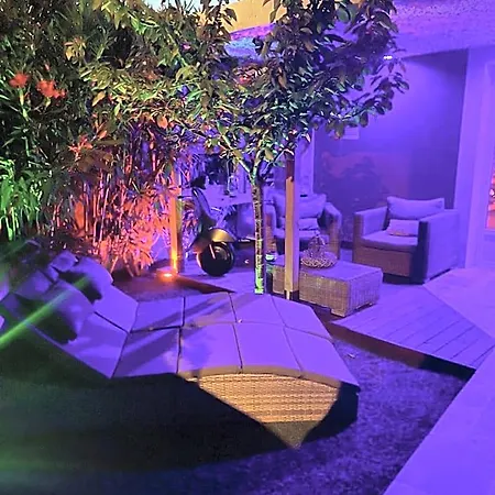 785 Jacuzzi Sauna 4*